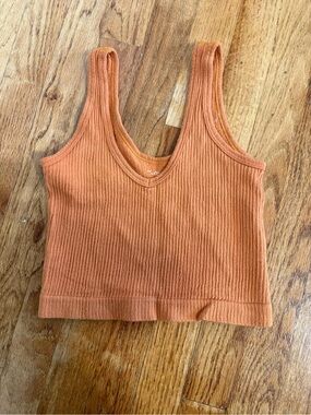Women's Ribbed V-Neck Crop Tank Top - Rust